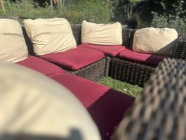 Garten Lounge Set Polyrattan braun mit Sitzpolster rot