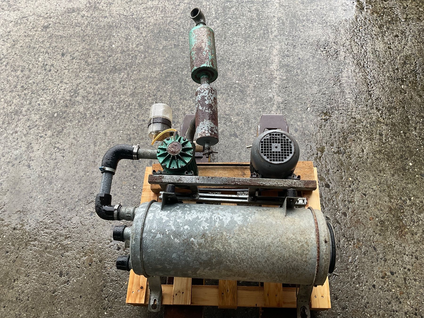 Tutte le macchine: Melkmaschine Vakumpumpe – Usato da Eschenbach LU venduto da Resu685