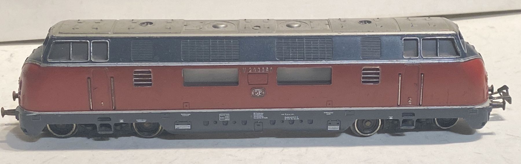 Märklin Modelleisenbahnen: Märklin 3021 Diesel Lok DB V 200060 – Gebraucht aus Sonceboz-Sombeval von Decolove 3