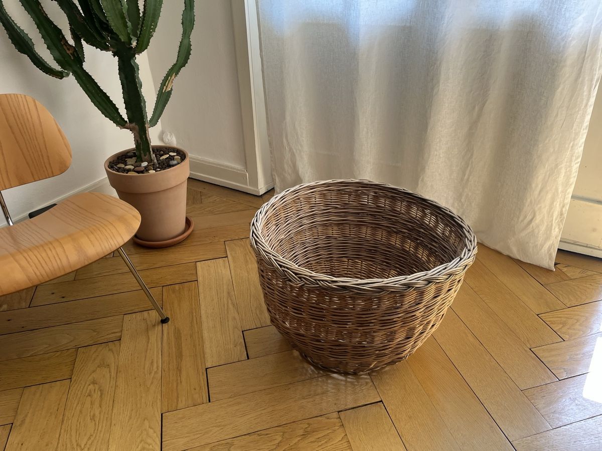 Altro per la casa: Grosser Weidenkorb geflochten – Usato da Zürich venduto da Dimitreezer