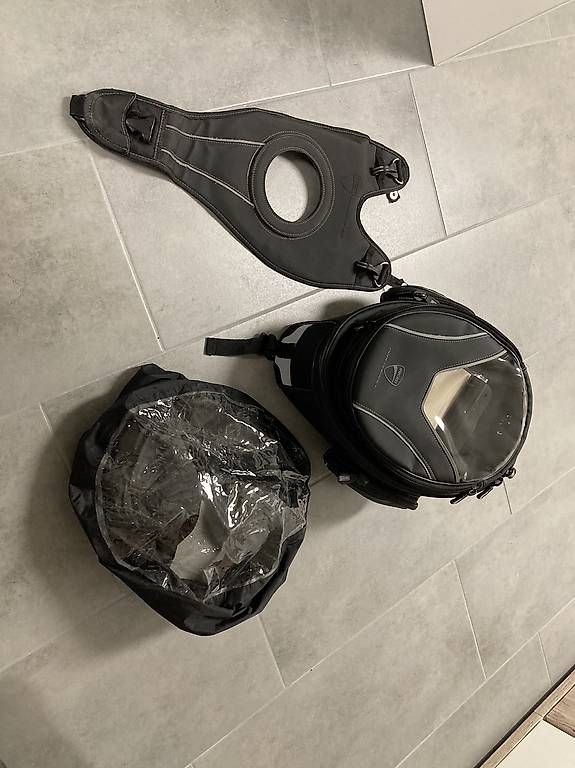 Taschen: Ducati Performance Tanktasche  – Gebraucht aus Oberwil BL von fab_g8zk 1