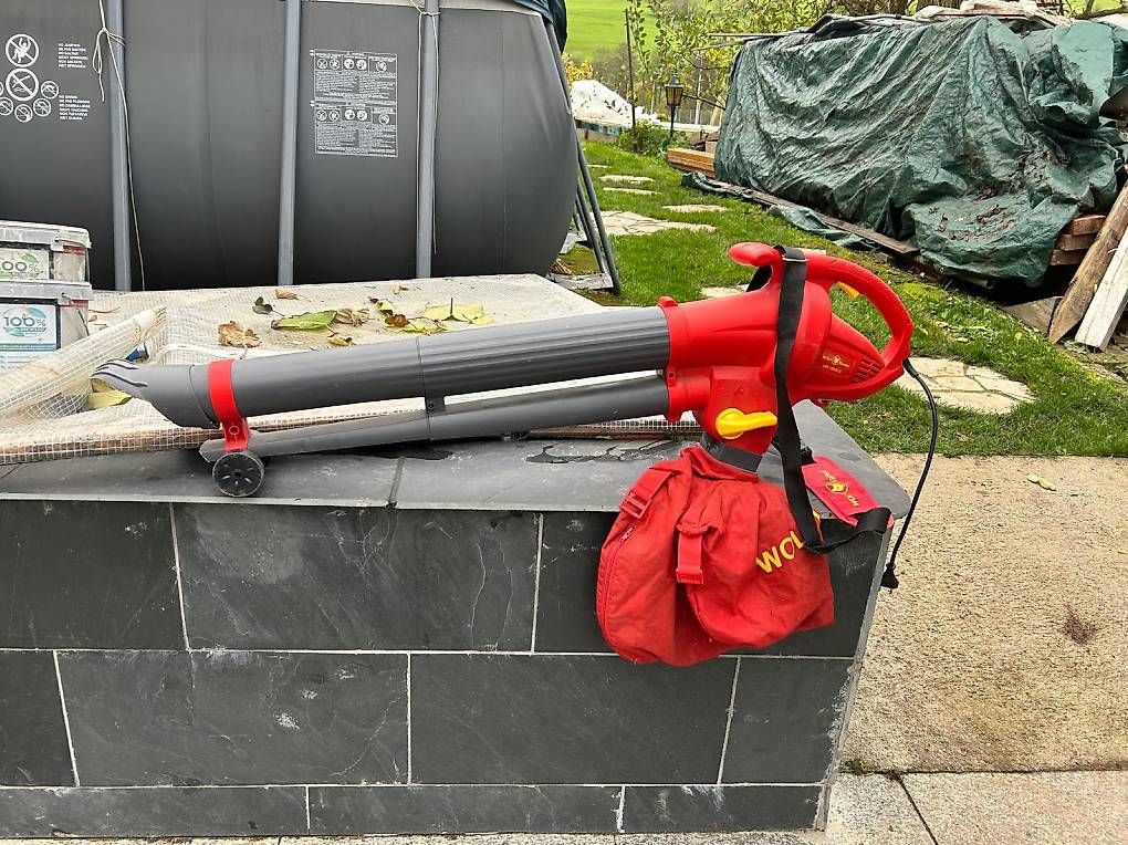 Soffiatori & Aspiratori per foglie: Laubbläser mit Strombetrieb – Usato da Wegenstetten venduto da M.L02 1
