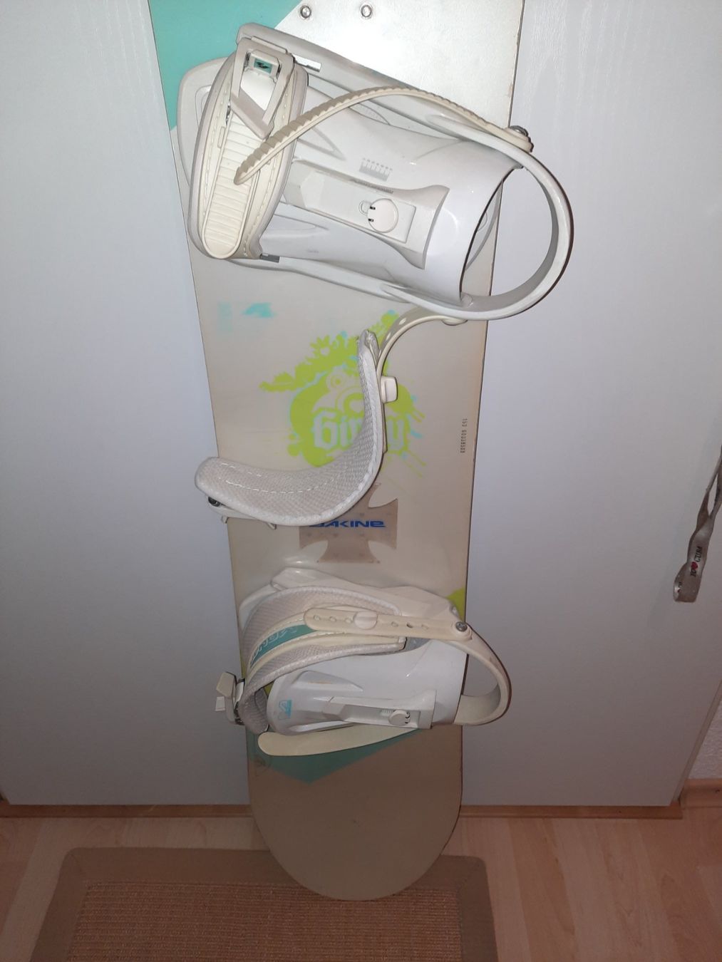 Boards: Snowboard mit Bindung – D'occasion à Biel/Bienne par TurfandSurf2025 1