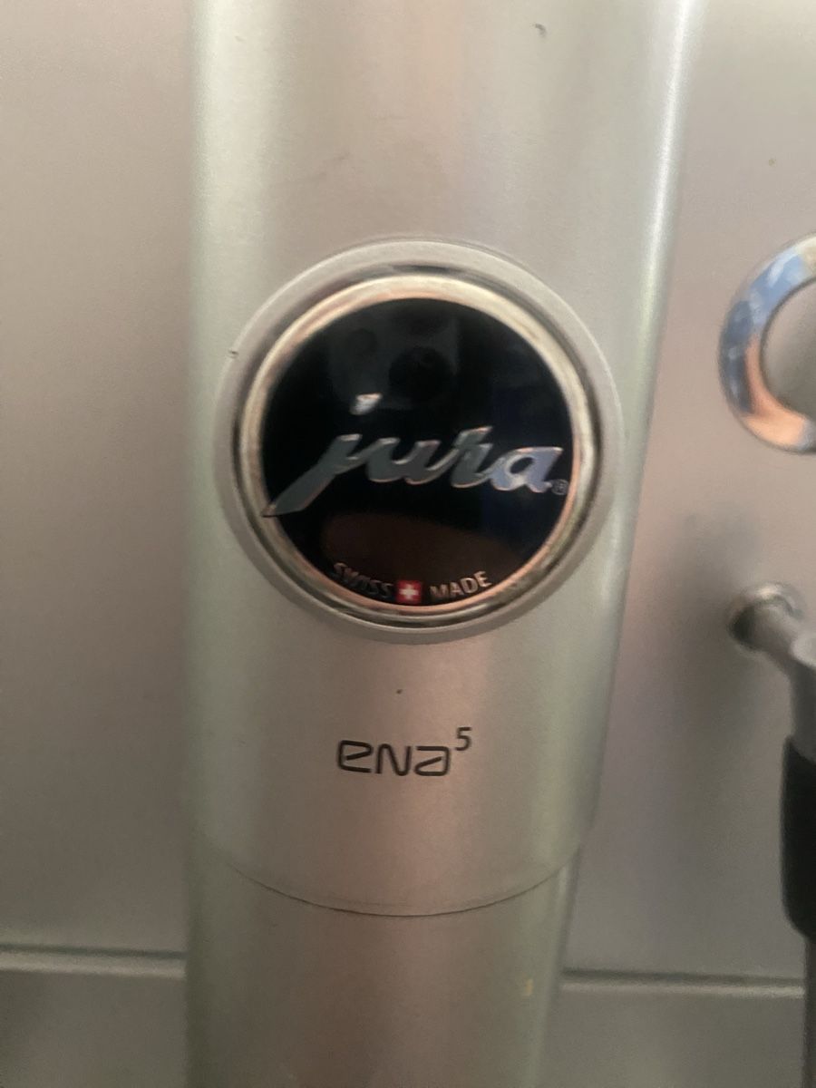 Jura Machines à café & Machines à expresso: Jura Kaffee machine  – Défectueux à Dietikon par Tdaf33