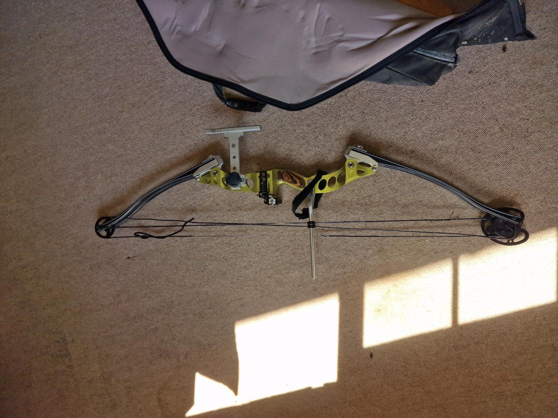 Tiro con l'arco: Compound bow aluminium yellow with sight quiver – Usato da Eschenbach SG venduto da Hoerbys 4