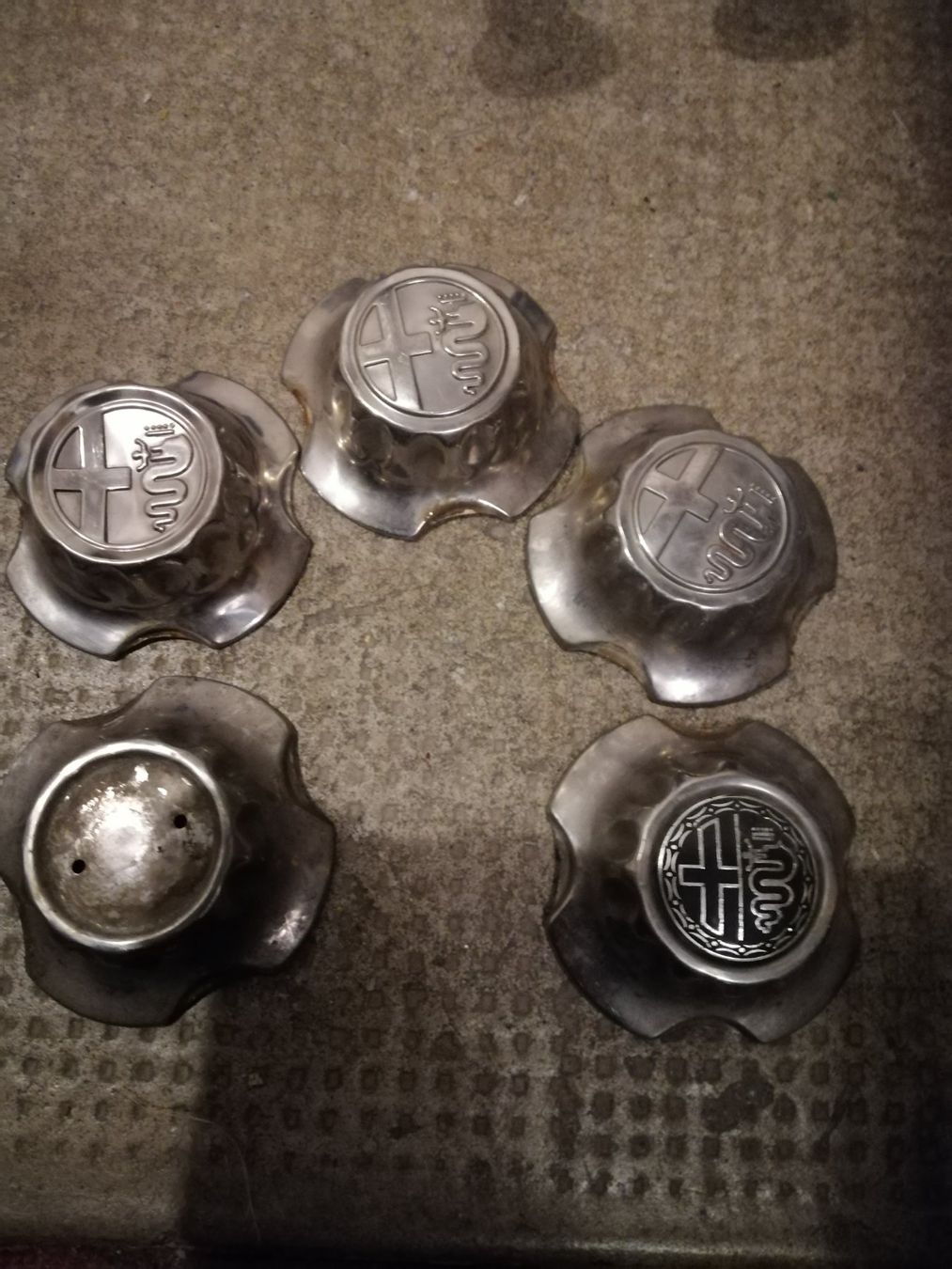 Tutti pezzi di ricambio auto: Alfa Romeo Deckel – Usato da Basel venduto da scl63
