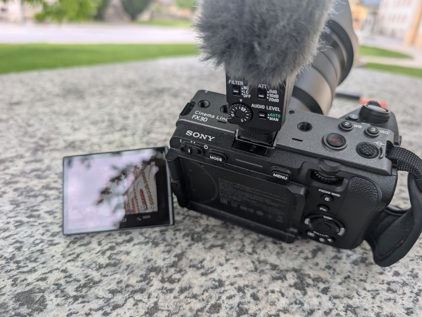 Sony Camcorder: Kit Sony FX30 avec 18-105 – Neu (gemäss Beschreibung) aus Flanthey von GuyLee 1