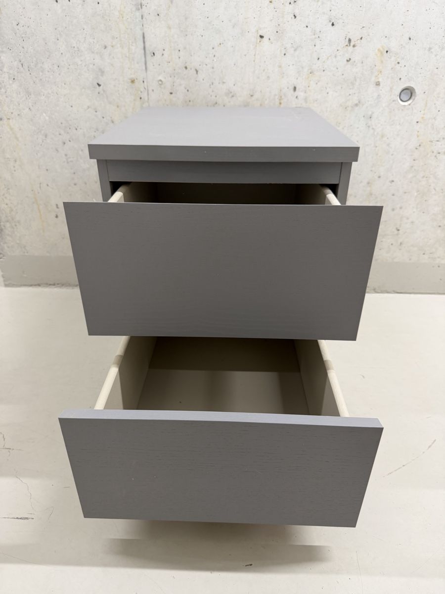 Comodini: IKEA Malm Kommode mit 2 Schubladen, grau – Usato da Zürich venduto da con_mts2 1