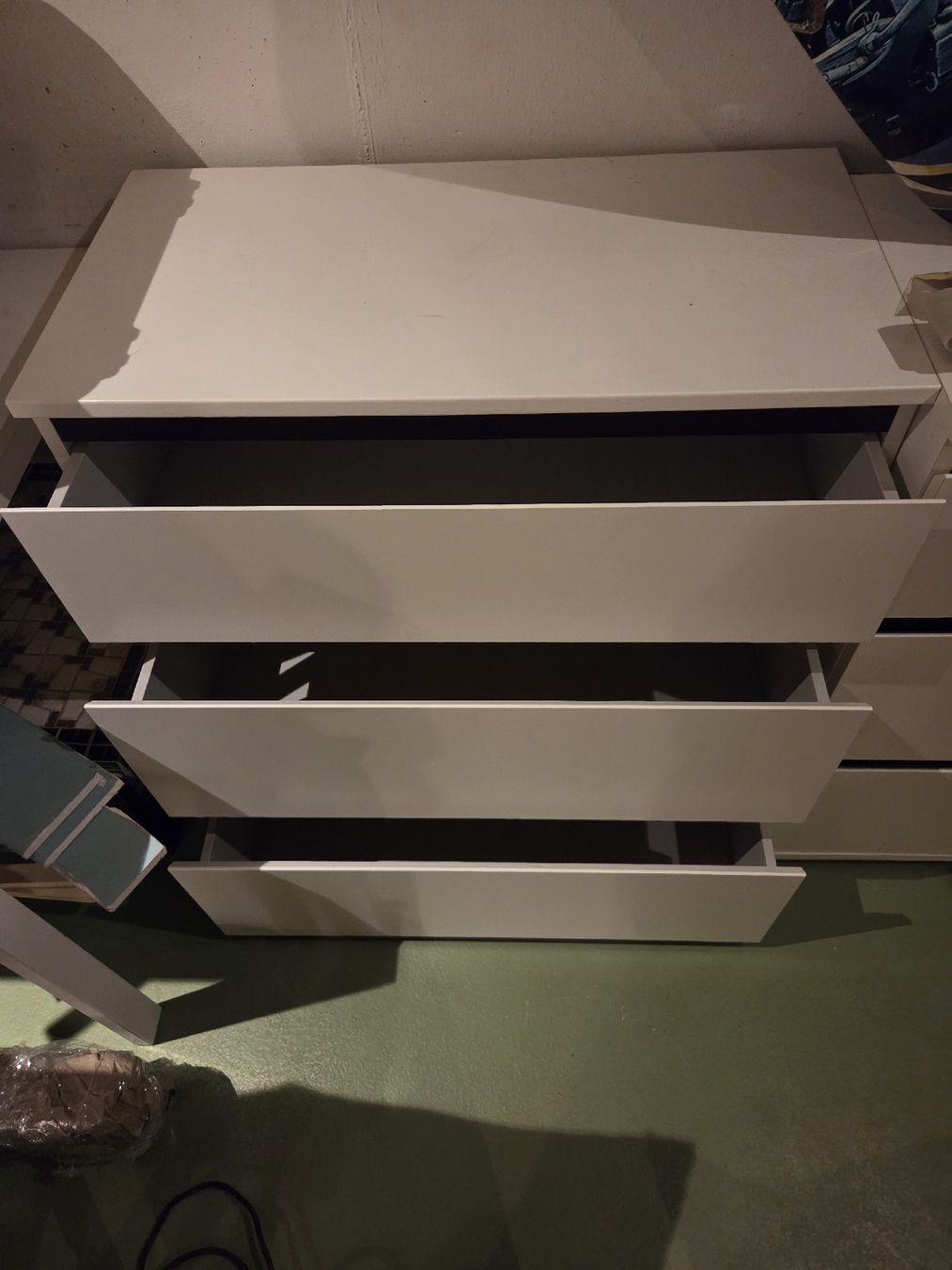 Commodes: Kommode weiss – D'occasion à Lostorf par _Venus_ 1