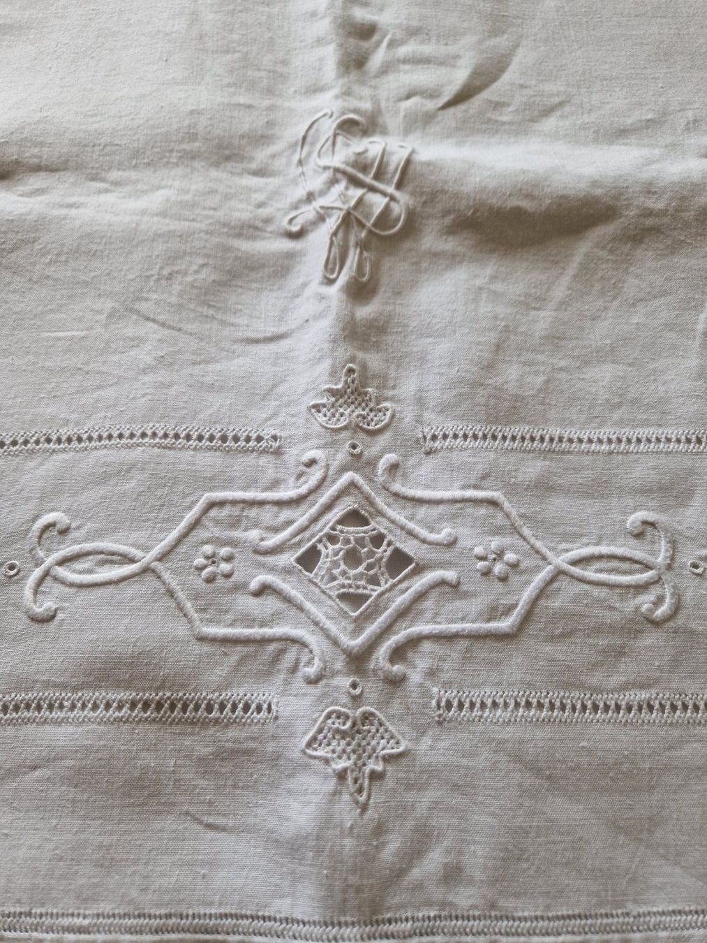 Bettwäsche: Leintuch mit Stickerei / Monogramm SW – Gebraucht aus Bern von Antikbatik