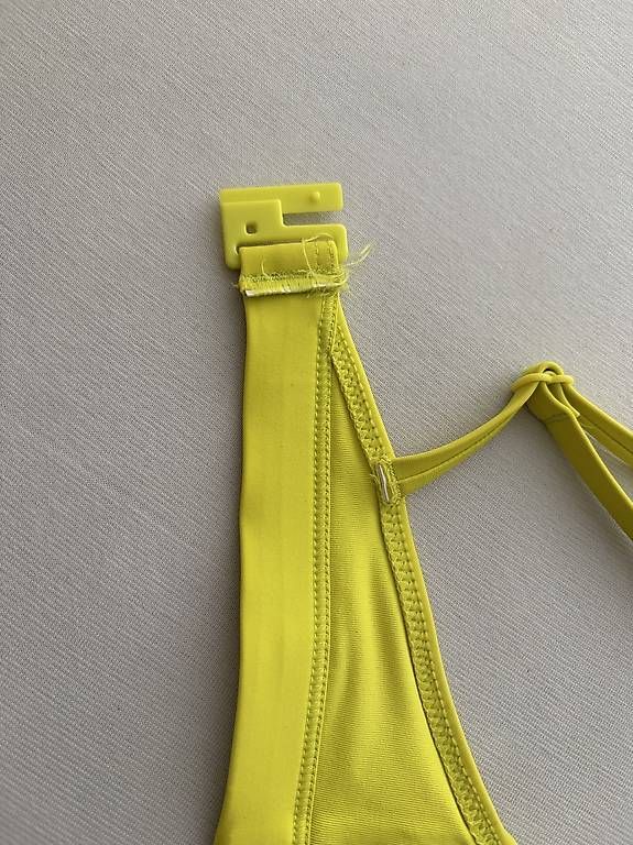 Maillots de bain & Bikinis: Calvin Klein Bikini Oberteil – D'occasion à Adliswil par Ursula8102 2