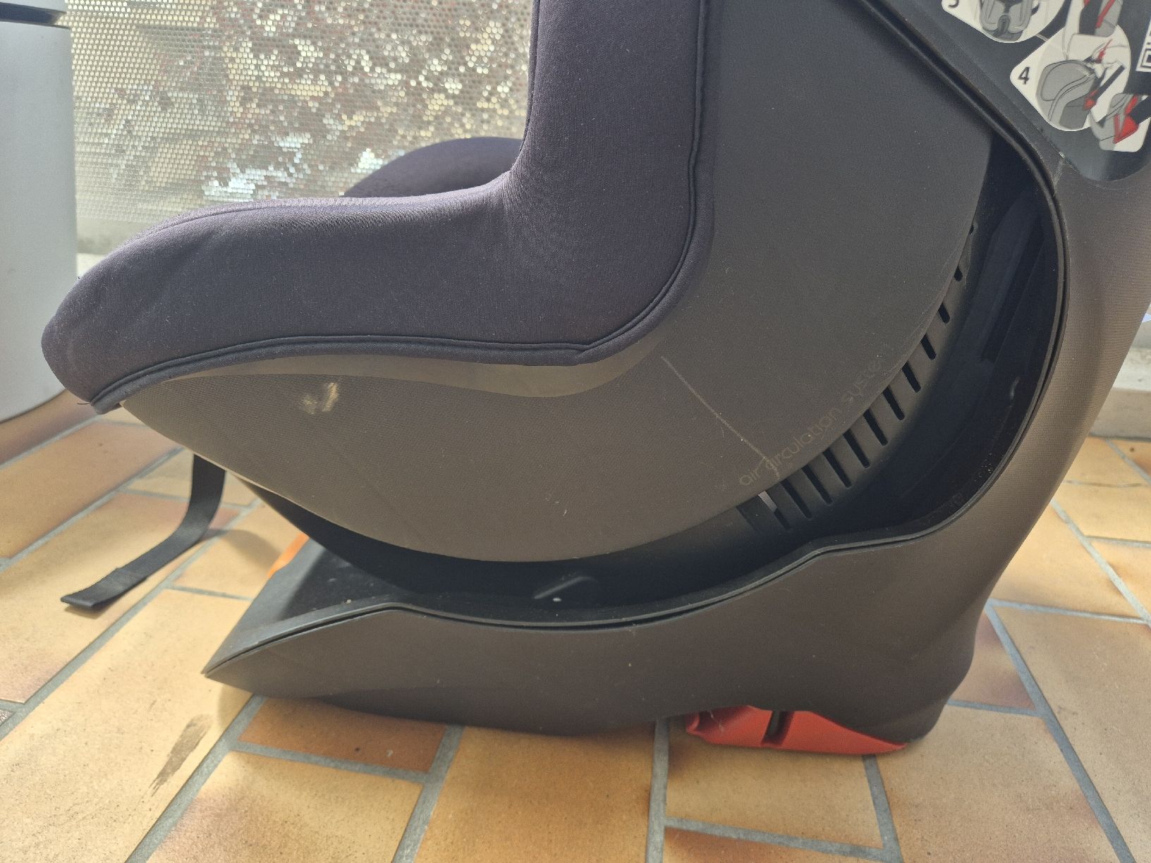 Chicco Auto-Kindersitze: Siège auto Chicco, noir, bon état – Gebraucht aus Belfaux von Kikbog 4