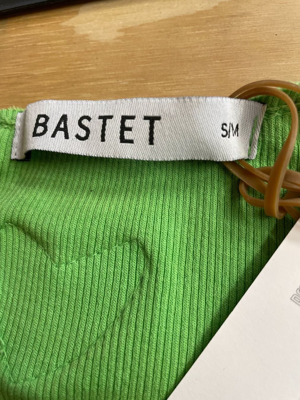 T-Shirts: BASTET t-shirt vert – Gebraucht aus Lausanne von PlusValue_Lausanne 2