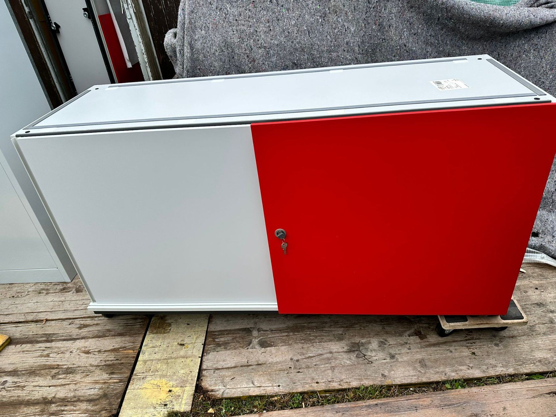 Schränke: Aktenschrank-Schiebetür-Office – Gebraucht aus Spreitenbach von Space_X 2