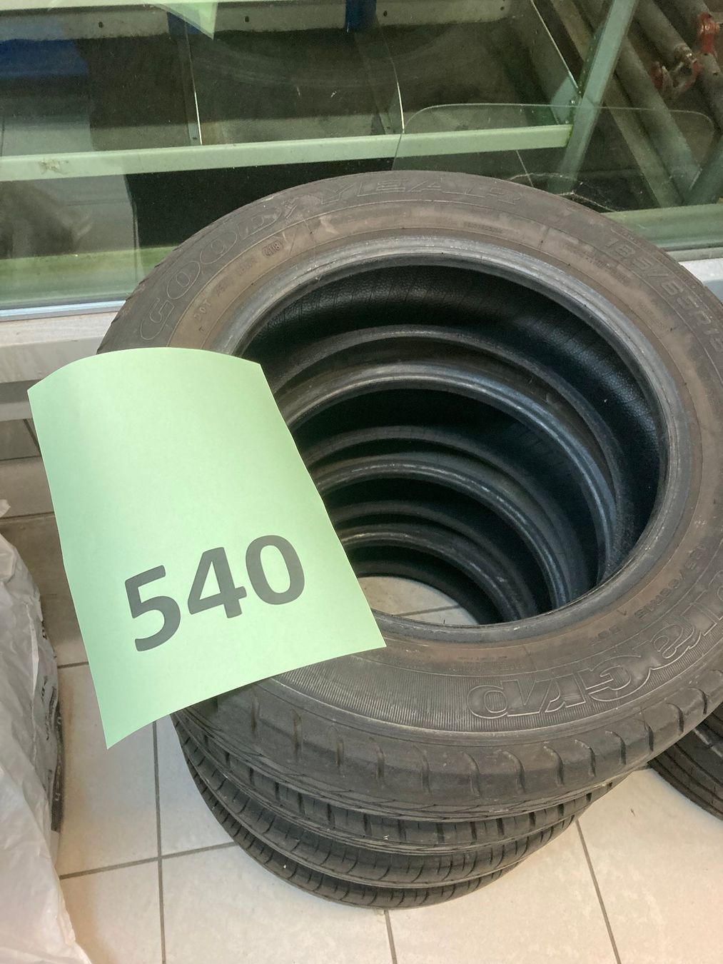 Pneus & Kompletträder: 185/65R15 Sommerpneu Good Year – Gebraucht aus Cham von WB2223 7