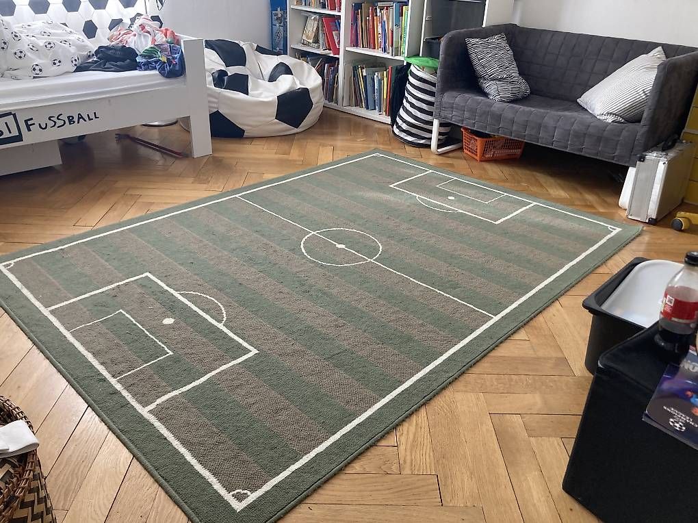Tapis: Fussballteppich  – D'occasion à Zürich par ElineK