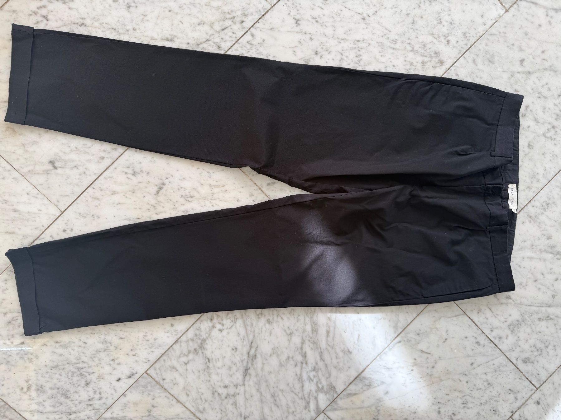 Pantaloni: Pier One Hose, Schwarz, Gr. 34 – Usato da Seewen SO venduto da HappyHappyHappy