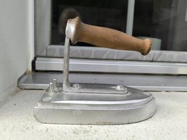 Altes / antikes Bügeleisen