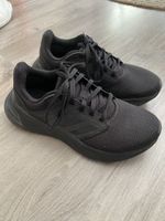 Adidas Schuhe 39 1/3 (ehrr Grösse 37-38)