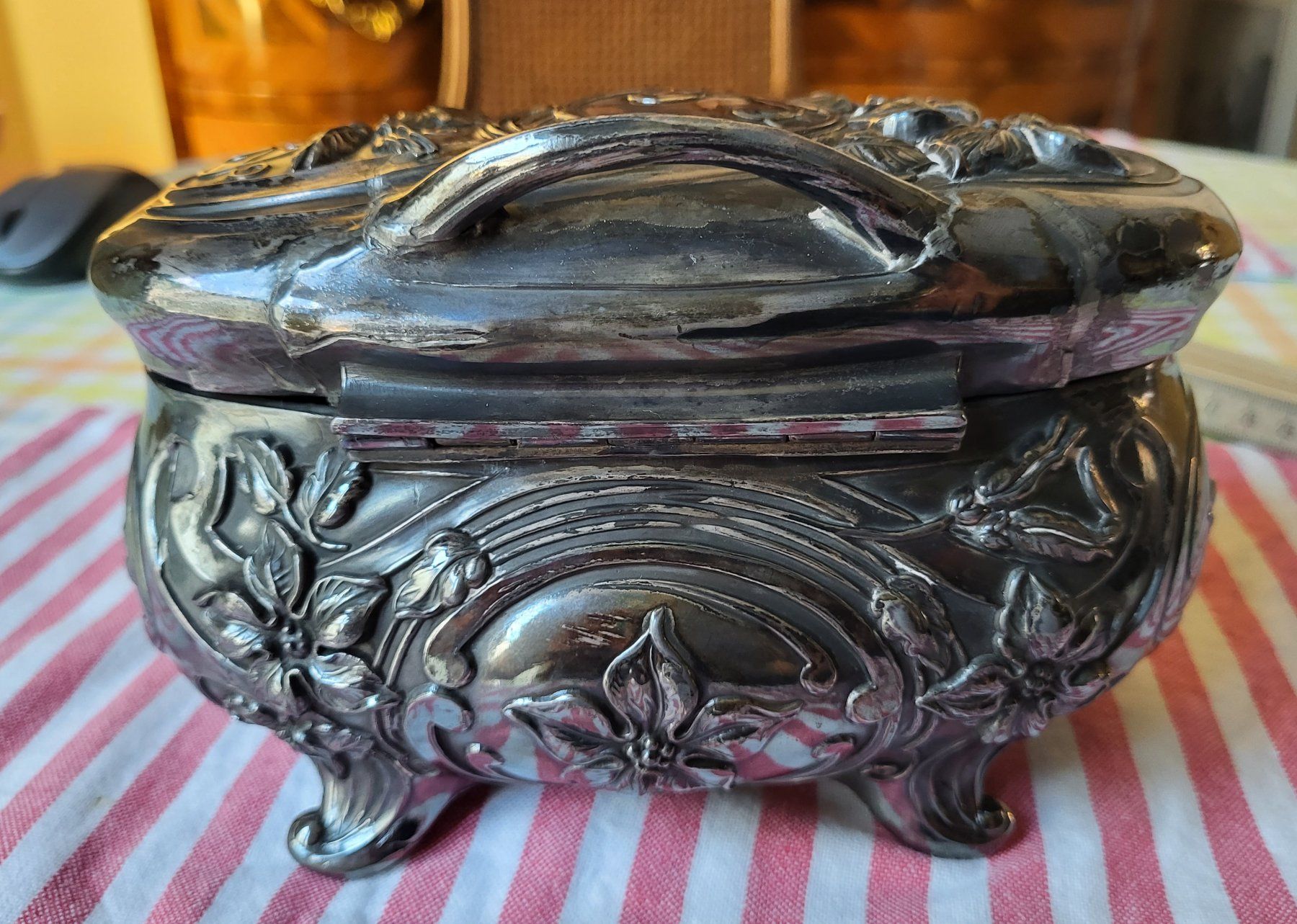 Cassapanche: Schatulle, Silber?, zweites Barock – Usato da St. Gallen venduto da nikolausraphael 3