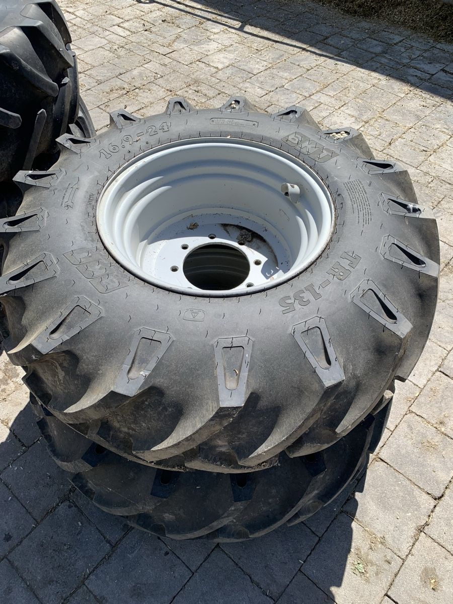 Pneus & Roues: Traktor Räder – D'occasion à Vinelz par Gj001 1
