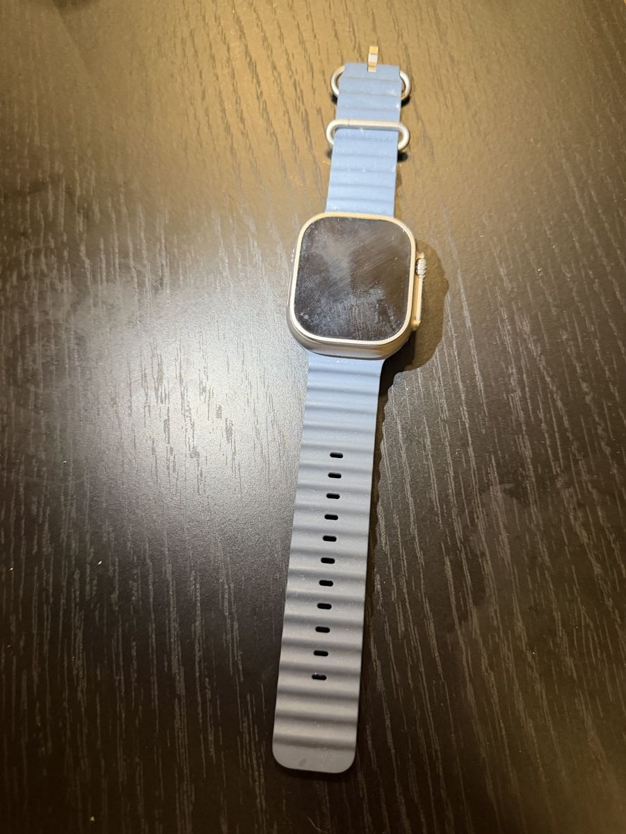 Apple Smartwatch: Apple Watch ultra 3 GPS+Cellular – D'occasion à Interlaken par Matti96