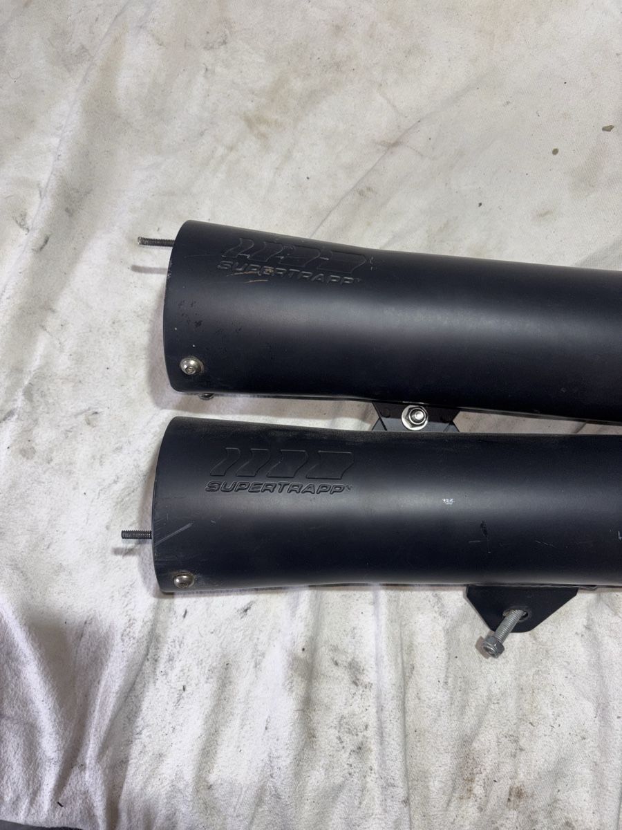 Harley-Davidson Sistemi di scarico: Harley Davidson Auspuffrohre Supertrapp – Difettoso da Schötz venduto da Harley35 1