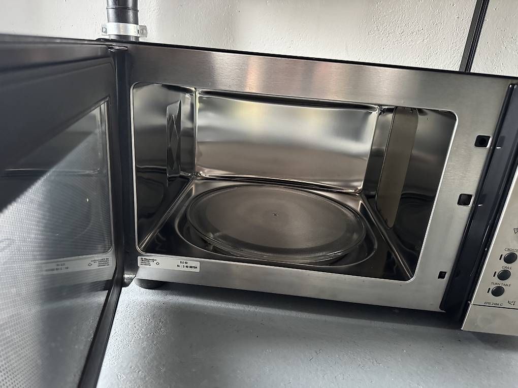 Electrolux Elettrodomestici da cucina: Electrolux Mikrowelle – Difettoso da Altstätten SG venduto da loni08 1