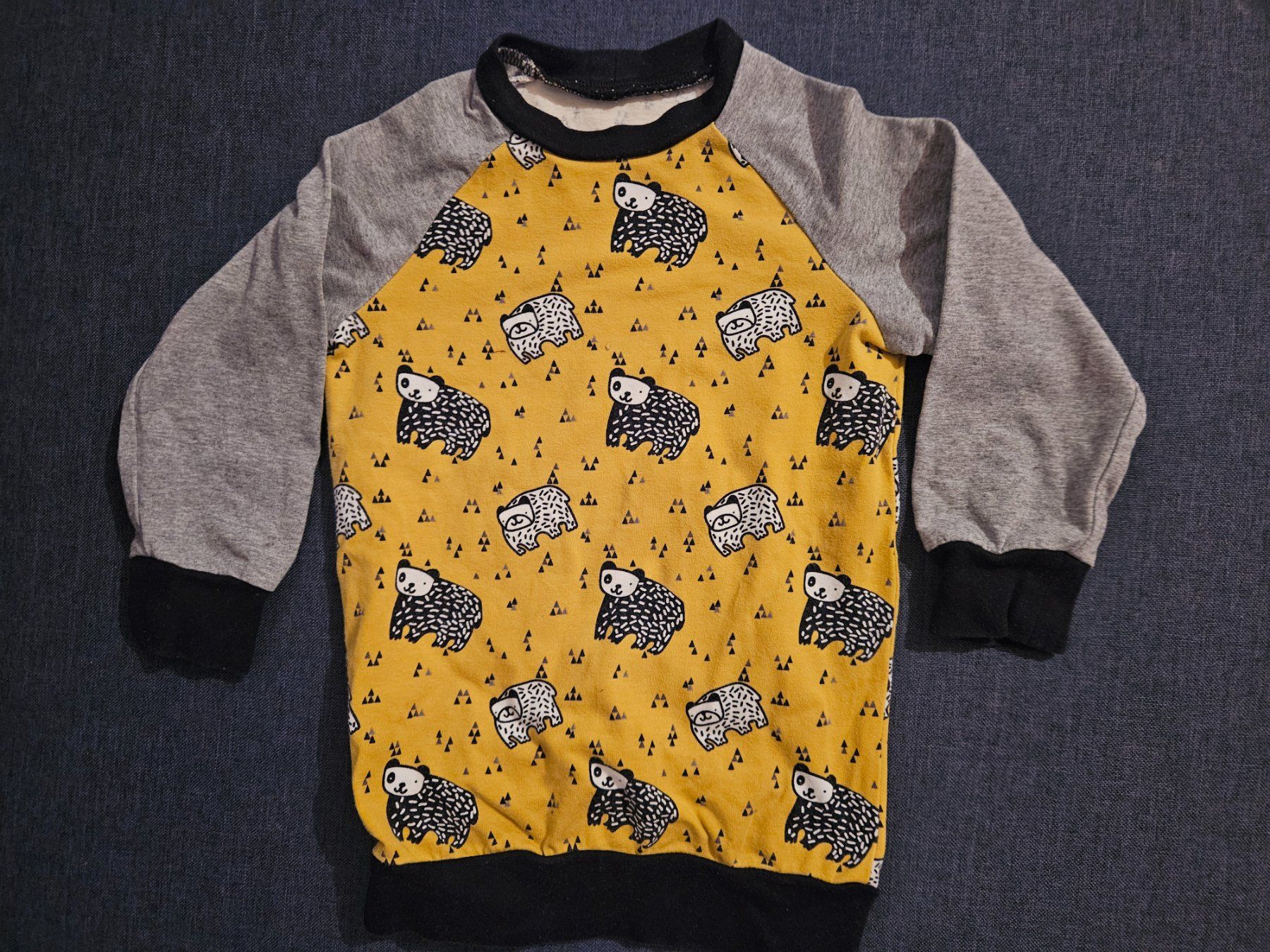 Pulls et sweat-shirts: Pullover Gr. 86 – D'occasion à Worb par jun_fj8w