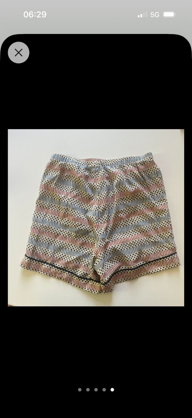 Marni Pantaloni: Silk Shorts Marni x H&M, EU 34, Comfy & Chic – Usato da Umiken venduto da RachelStenders