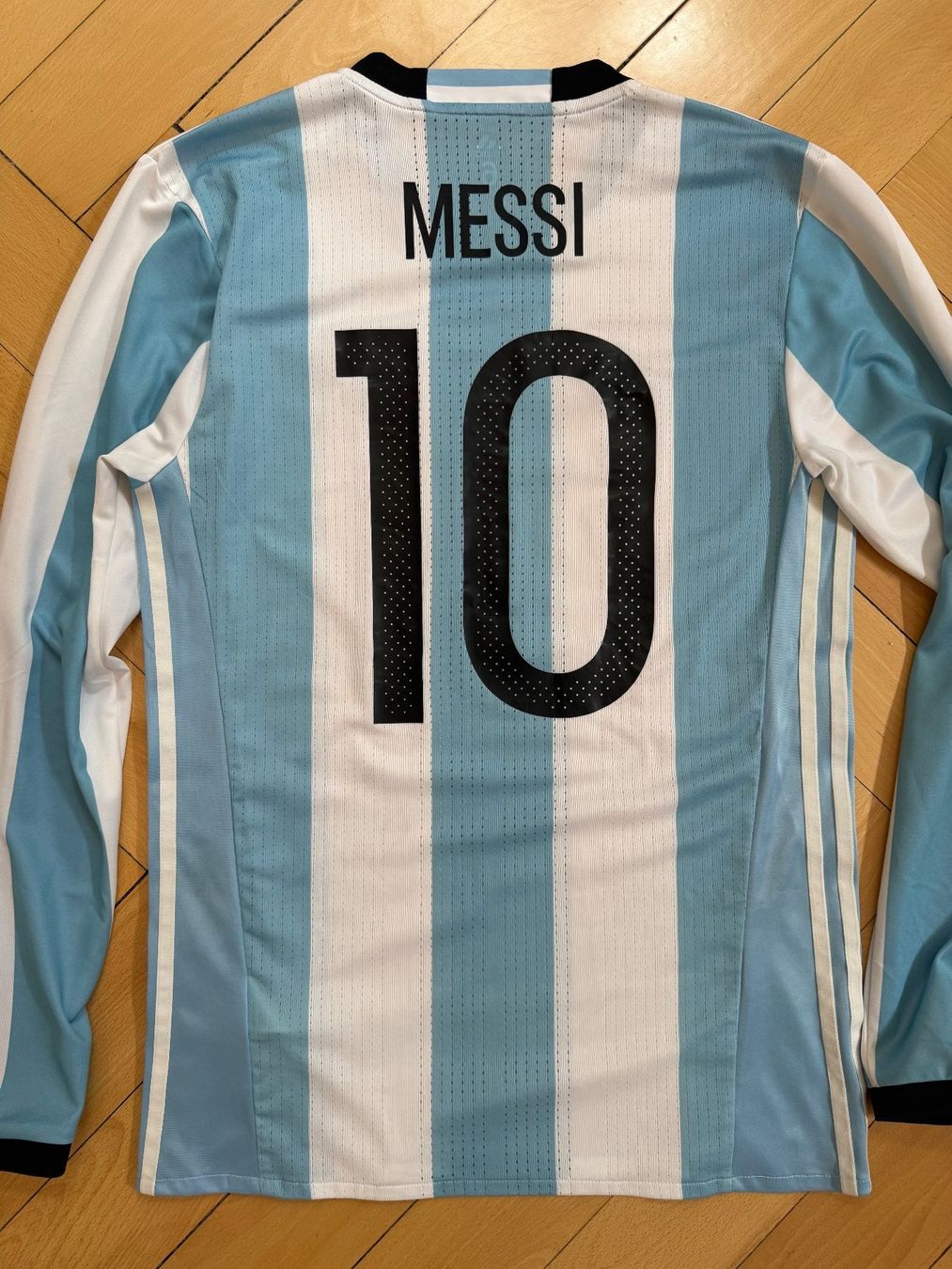 Adidas Canottiere & Pantaloni: Maillot Argentine Messi player issue – Usato da La Chaux-de-Fonds venduto da nahuelshim 1