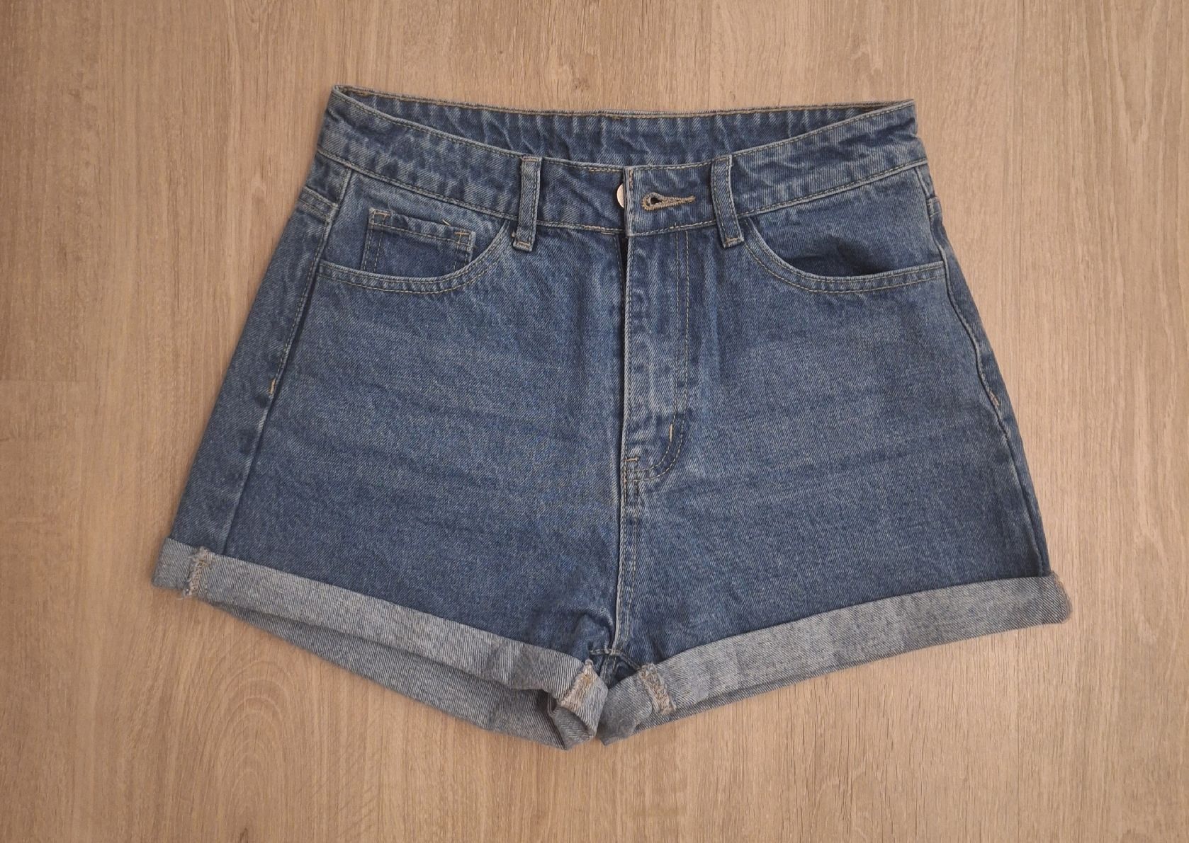 Jeans: Short en jeans, taille S – Nuovo (secondo la descrizione) da Ins venduto da des_vm2v
