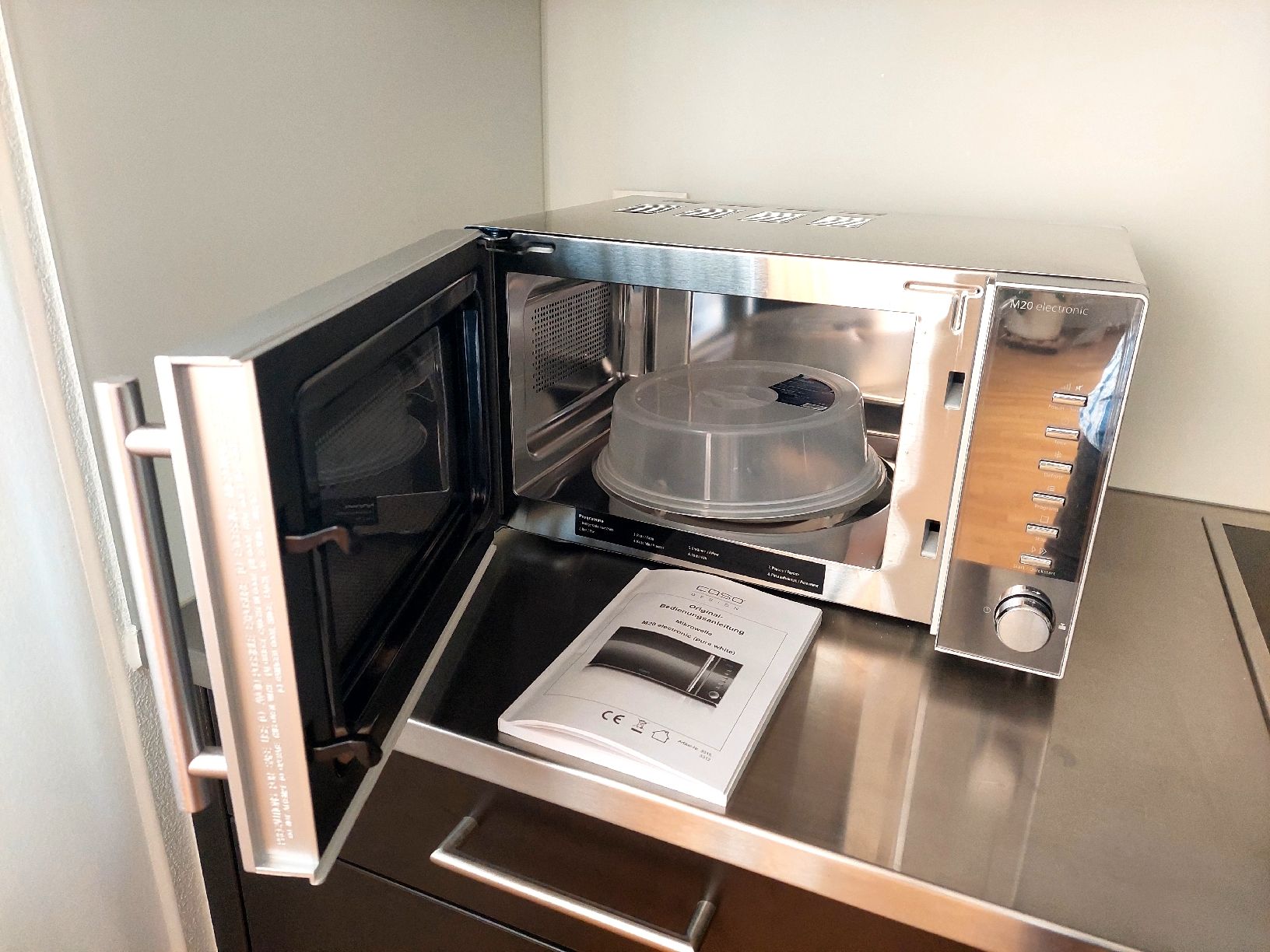 Elettrodomestici da cucina: Mikrowelle M20 electronic – Usato da Küttigen venduto da mic_bcw9 1