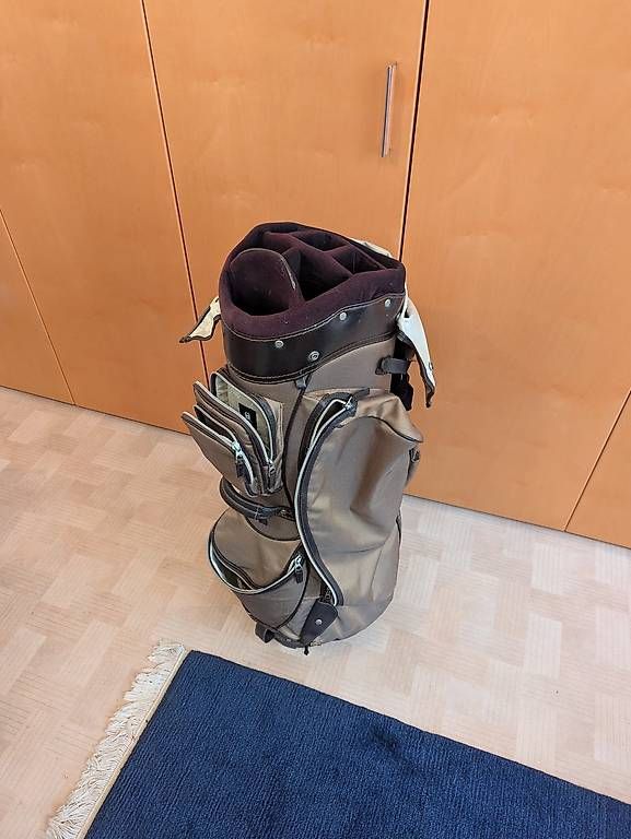 Mazze & Set: Golfbag echtleder Einsätze – Usato da Uetikon am See venduto da kil_zky5