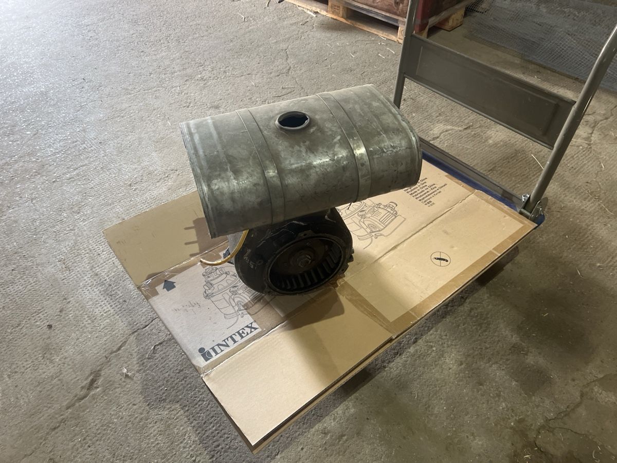Trattori: MAG 1045 Motor  – Difettoso da Neuendorf venduto da H_Tech 1