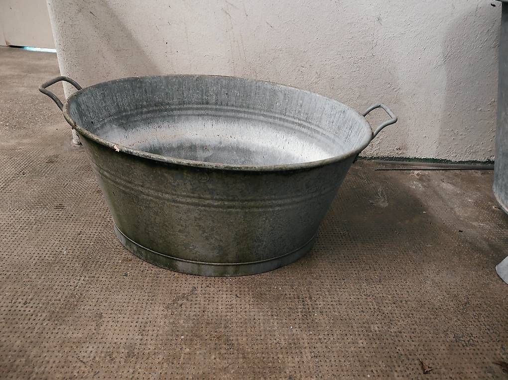 Sonstige Gartendekorationen: Zink Wanne Zuber 65 L – Gebraucht aus Olten von Mezopotamya