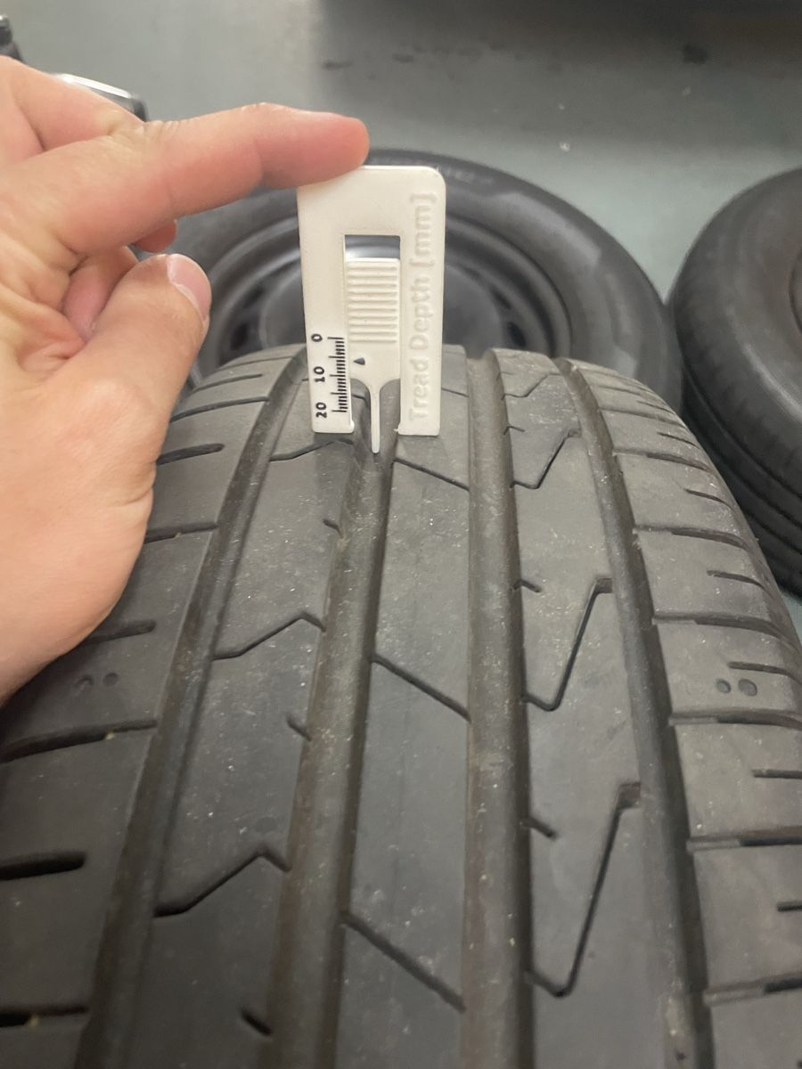 Pneumatici & Ruote complete: VW Caddy Sommerräder – Usato da Sirnach venduto da MotionModular 4