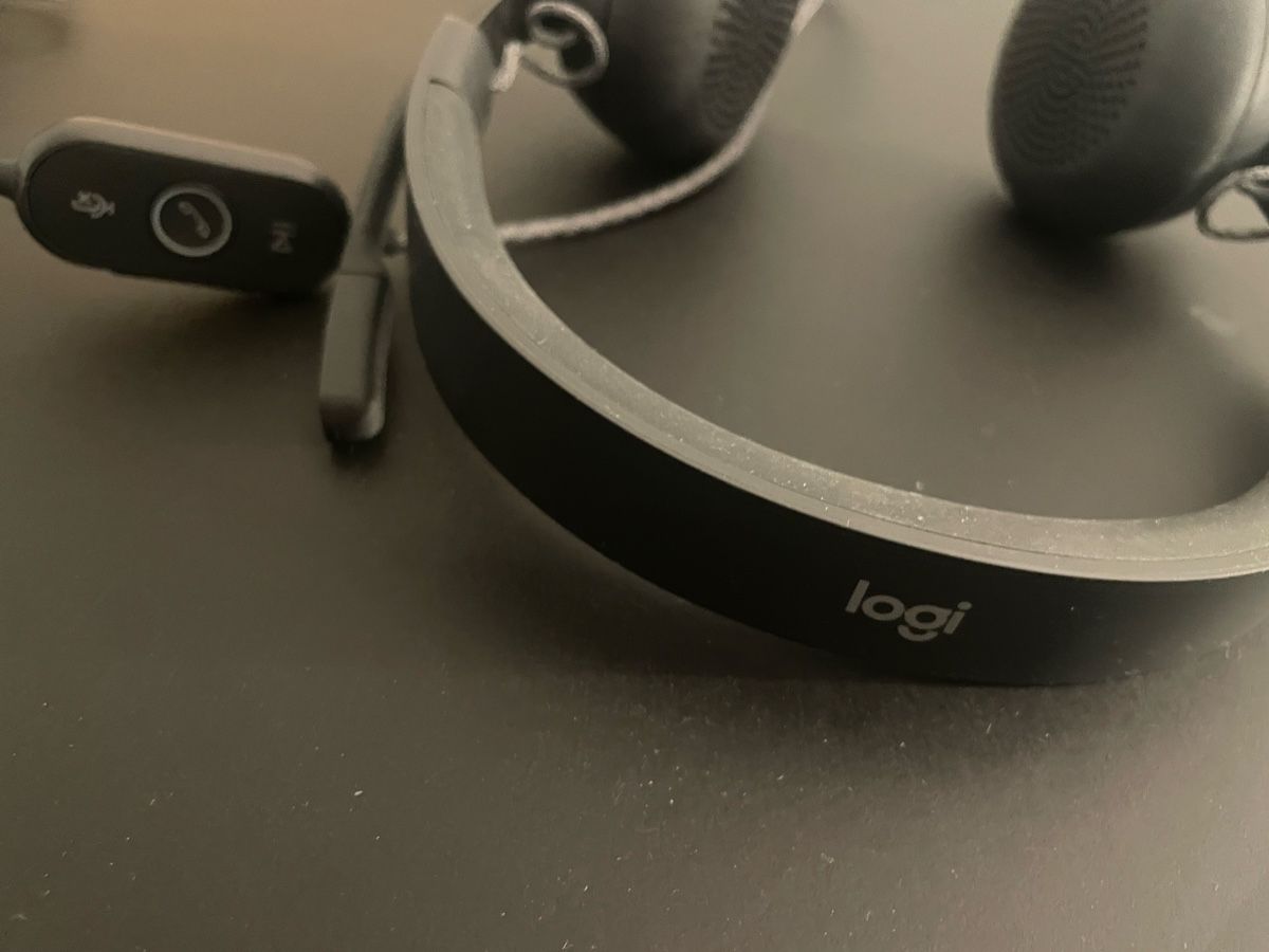 Logitech Cuffie: Logitech Headset mit Kabel schwarz – Usato da Zürich venduto da Seryy 3