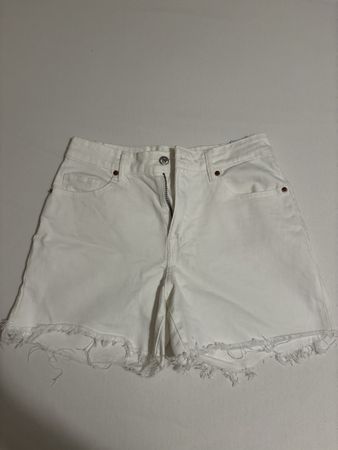 H&M kurze Jeansshorts Weiss Gr. 40 Sommerliche Freizeithose 