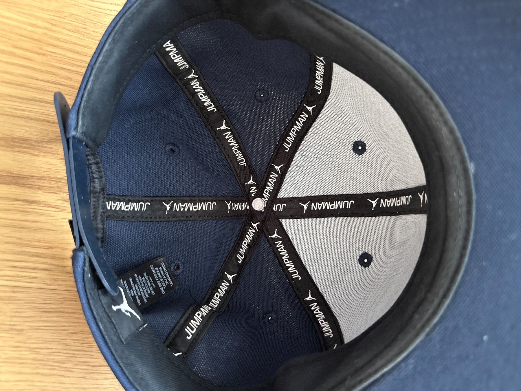 Nike Altro in  Abbigliamento & Accessori: Jordan Jumpman Snapback Cap Dunkelblau – Usato da Niederwangen BE venduto da Marco-Antonio-Luca 2