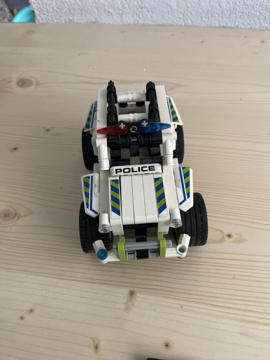 Lego Giocattoli: Lego 42047 Polizeiwagen  – Usato da Derendingen venduto da Carbon10 1