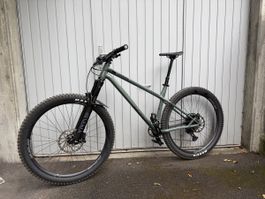 Commencal Meta HT AM Essential Keswick green