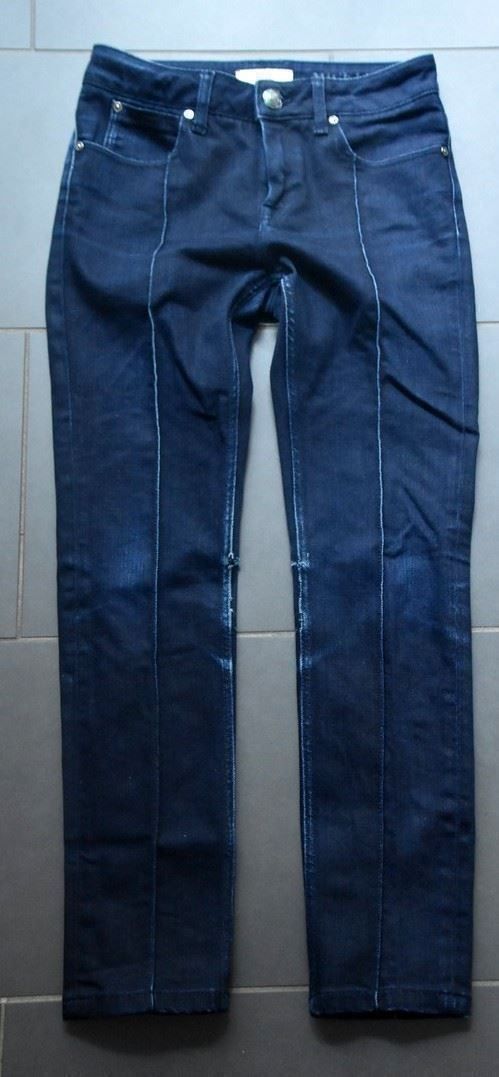 Burberry Pantaloni: Hose / Pantalon Burberry Denim .27 – Usato da Collonges venduto da Auganien