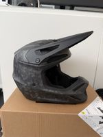 Fox V3RS Carbon motocross,BMX,Downhill Helm