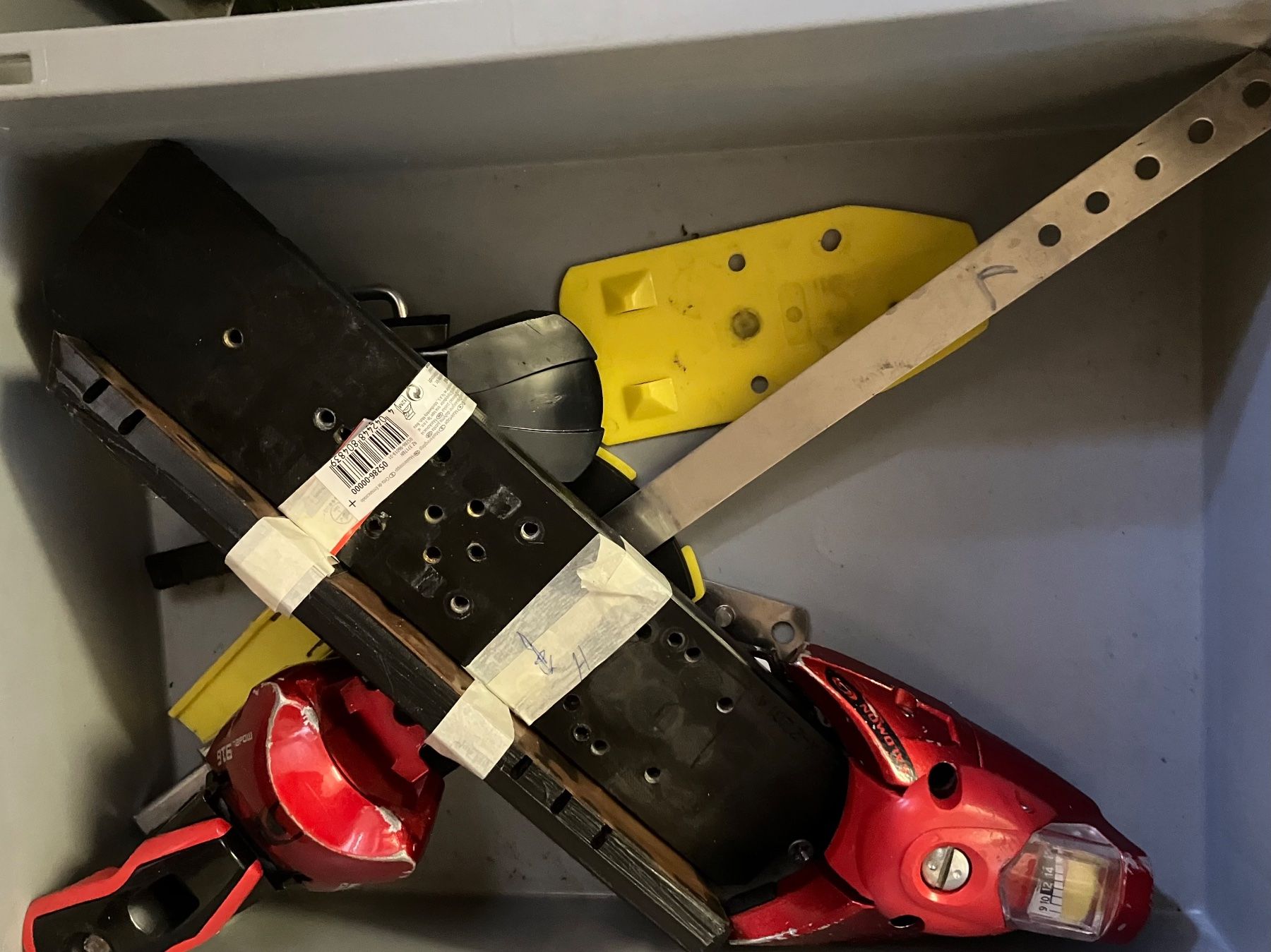 Salomon Attacchi: SALOMON Paket – Usato da Wolfhausen venduto da swissski 1