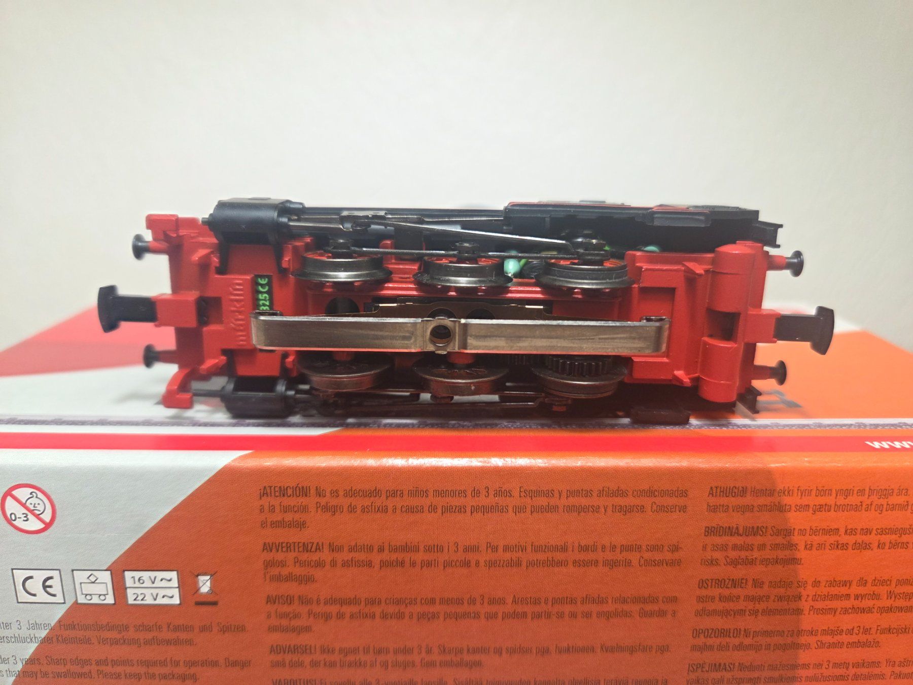 Märklin Modellini di ferrovie: Märklin 30000 Dampflok BR 89 DB Digital H0 – Nuovo e nell'imballaggio originale da St-Aubin-Sauges venduto da Lo_Go 4