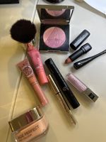 Lot de maquillage divers, parfait pour le printemps!