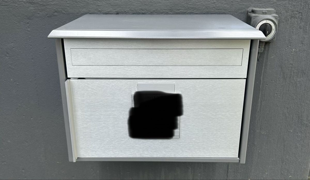 Altro per la casa: Breifkasten grau/silber – Usato da Bottmingen venduto da Jstraehl