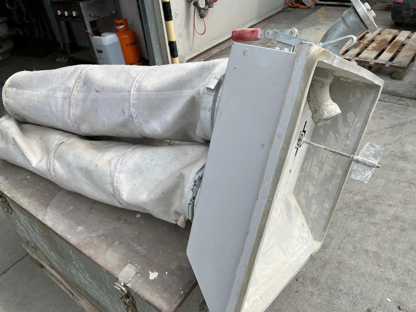 Alle Maschinen: Verputzmaschine – Gebraucht aus Volketswil von chosi 2