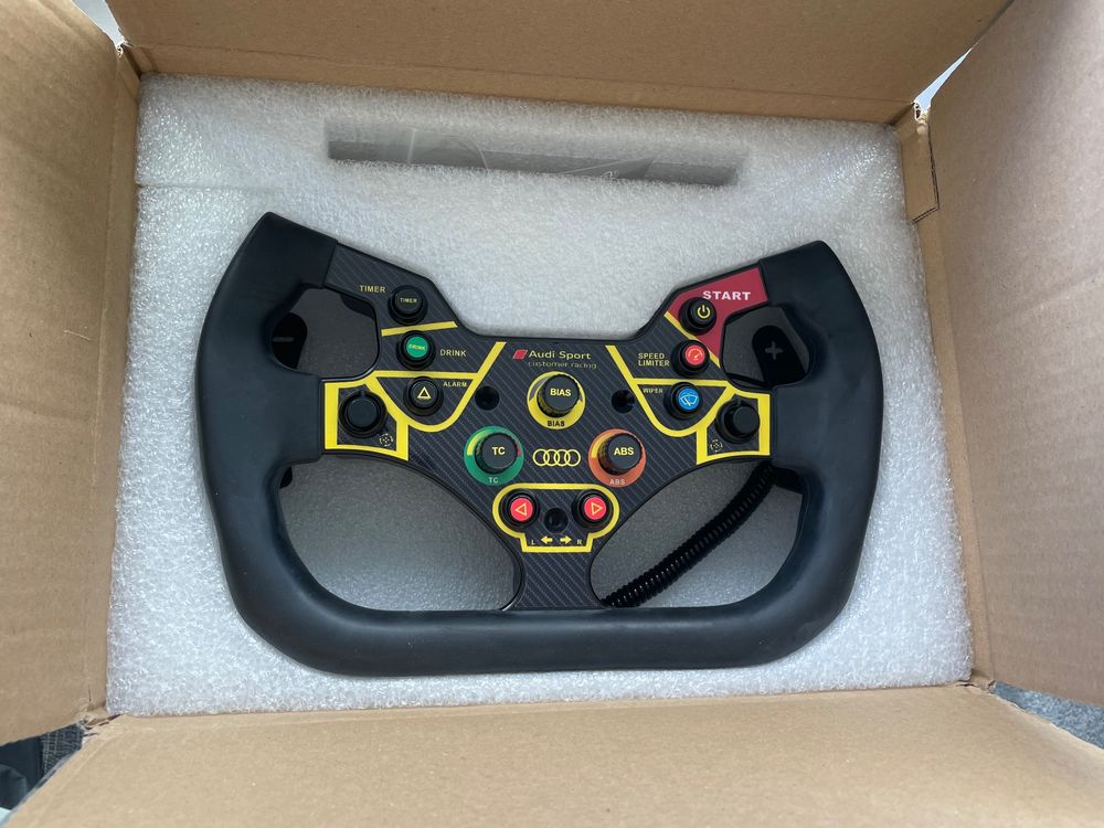 Simracing Wheel Audi R8 GT3 Replica (Gebraucht) in Horgen für CHF 185 ...